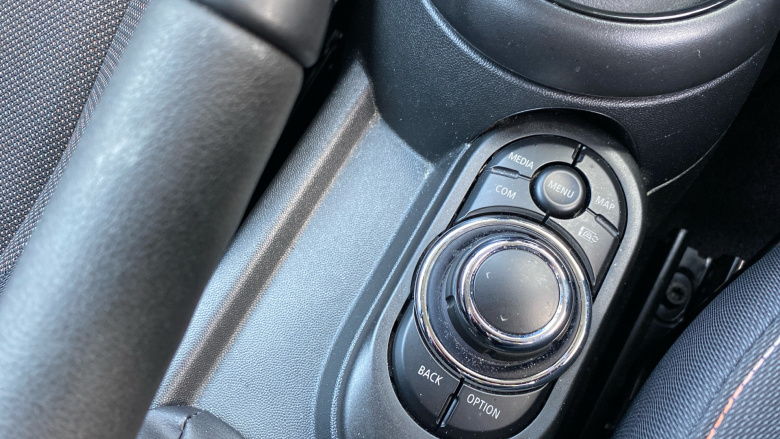 MINI Hatchback 1.5 Cooper Classic 5dr Auto Petrol Hatchback